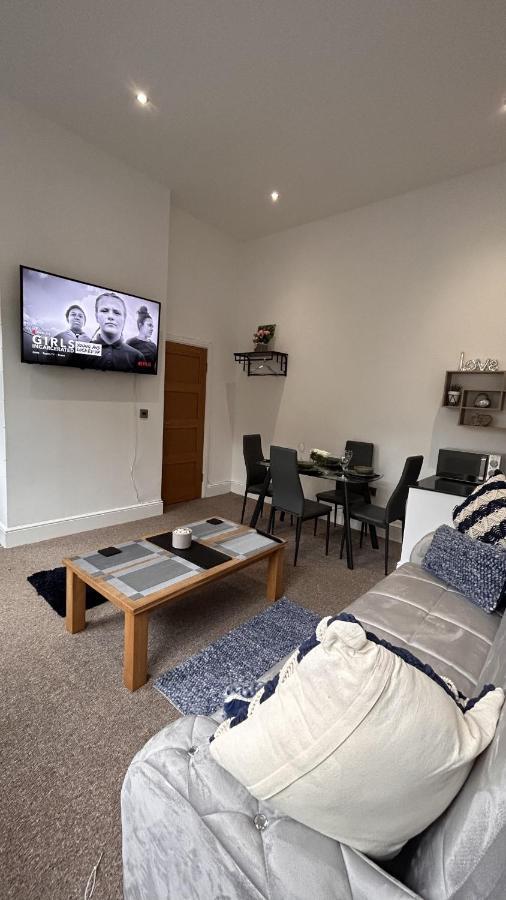 Cozy 1-Bedroom Apartment In The Heart Of Barnsley Town Centre Εξωτερικό φωτογραφία