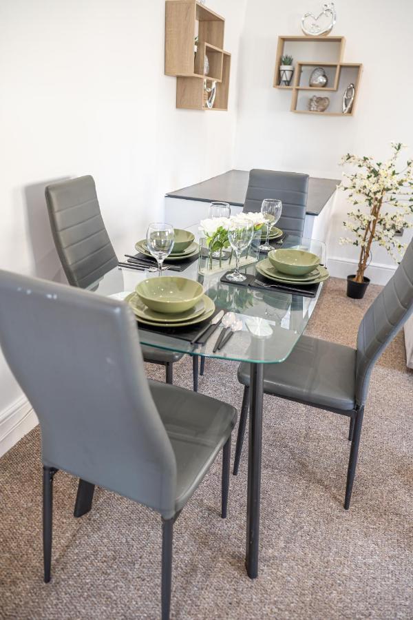 Cozy 1-Bedroom Apartment In The Heart Of Barnsley Town Centre Εξωτερικό φωτογραφία