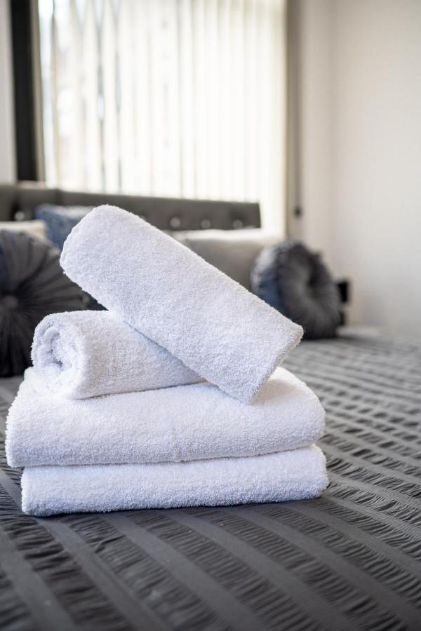 Cozy 1-Bedroom Apartment In The Heart Of Barnsley Town Centre Εξωτερικό φωτογραφία