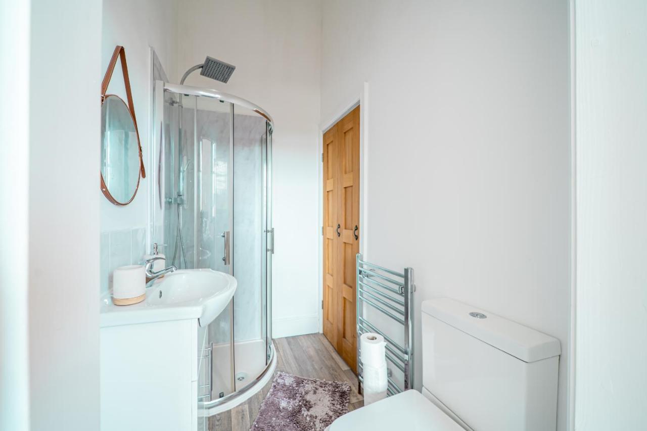 Cozy 1-Bedroom Apartment In The Heart Of Barnsley Town Centre Εξωτερικό φωτογραφία