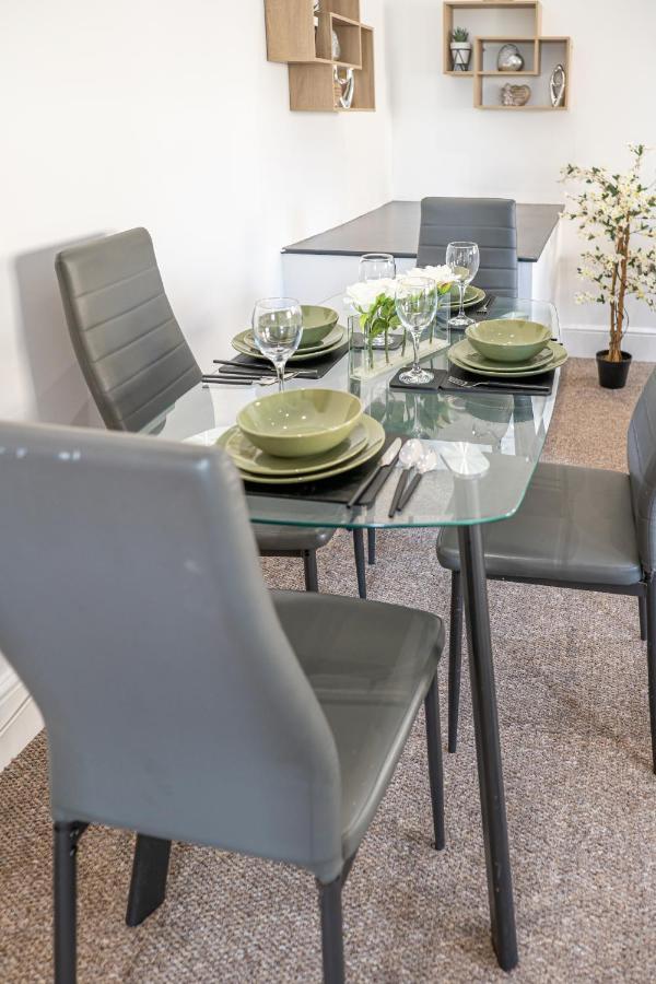 Cozy 1-Bedroom Apartment In The Heart Of Barnsley Town Centre Εξωτερικό φωτογραφία