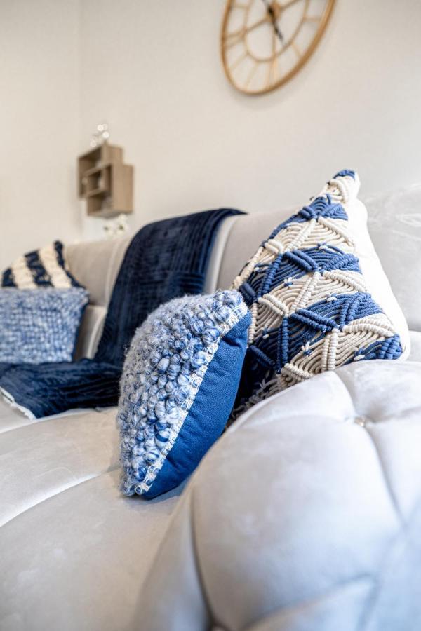 Cozy 1-Bedroom Apartment In The Heart Of Barnsley Town Centre Εξωτερικό φωτογραφία