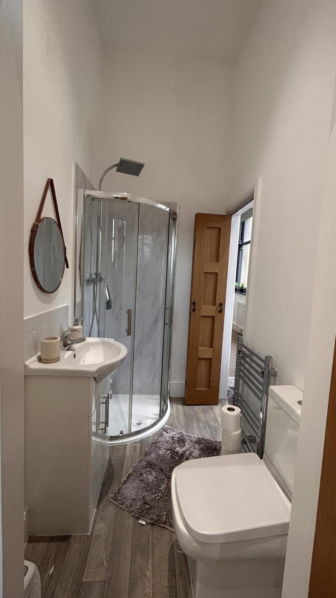 Cozy 1-Bedroom Apartment In The Heart Of Barnsley Town Centre Εξωτερικό φωτογραφία