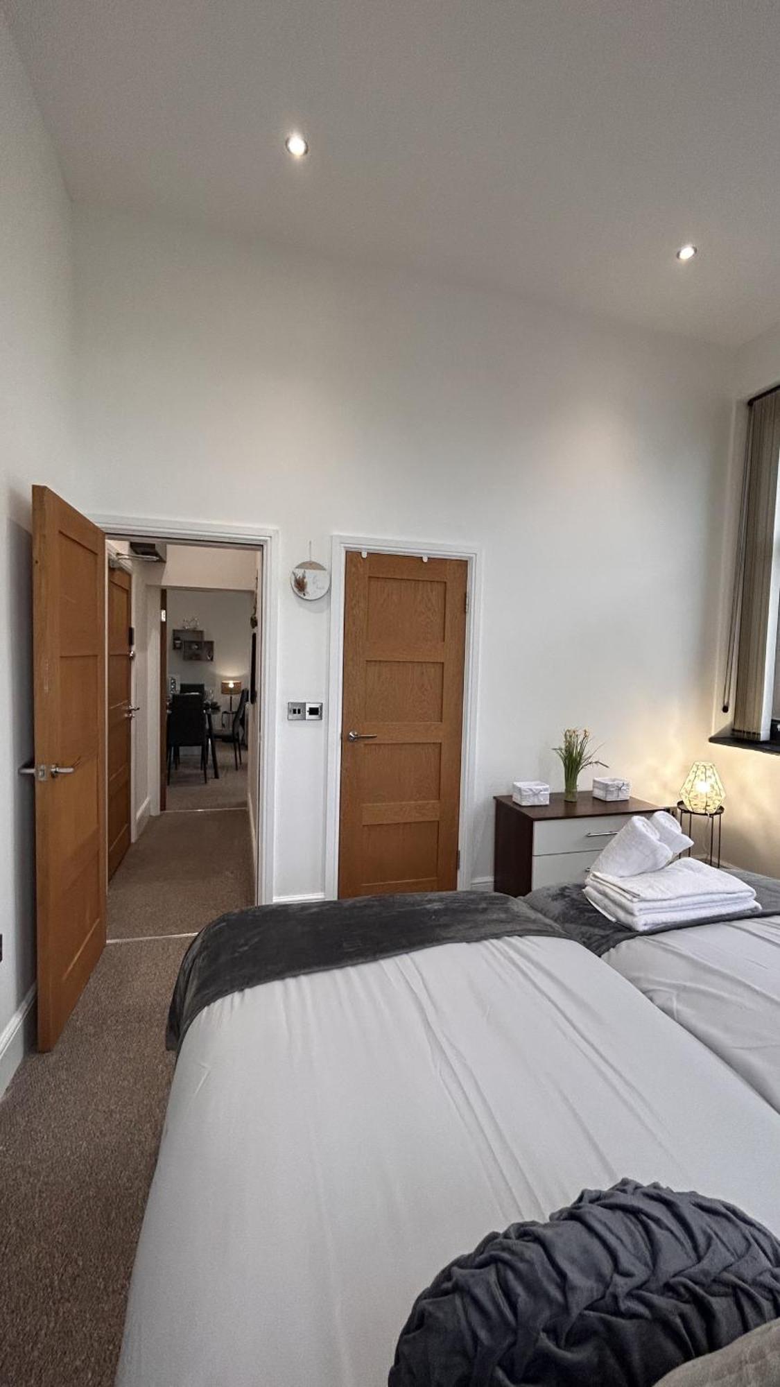 Cozy 1-Bedroom Apartment In The Heart Of Barnsley Town Centre Εξωτερικό φωτογραφία